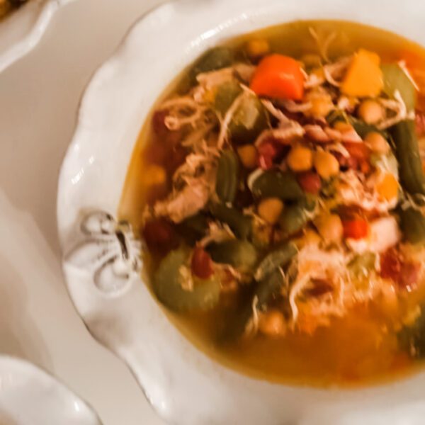 CHICKEN & VEGGIE SOUP